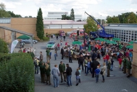 Buntes Treiben auf dem Polizeihof